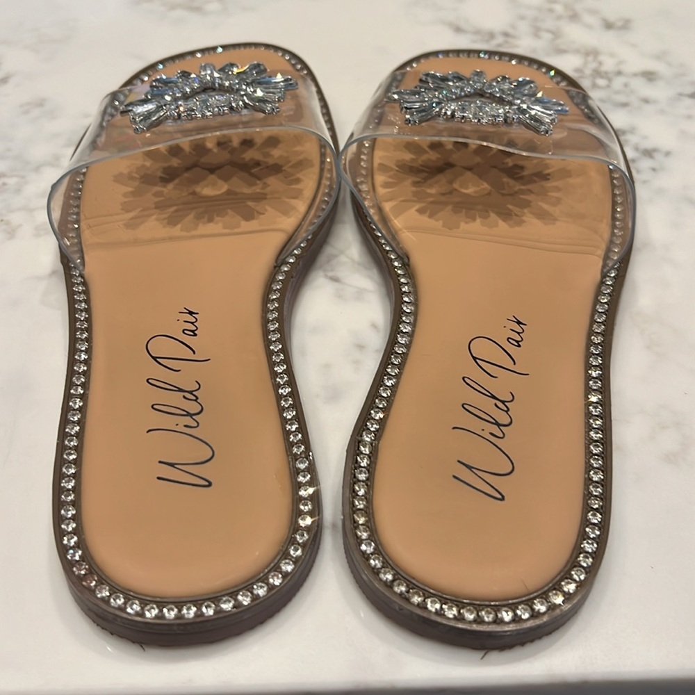 Wild Pair Sandals - Picture 6 of 8